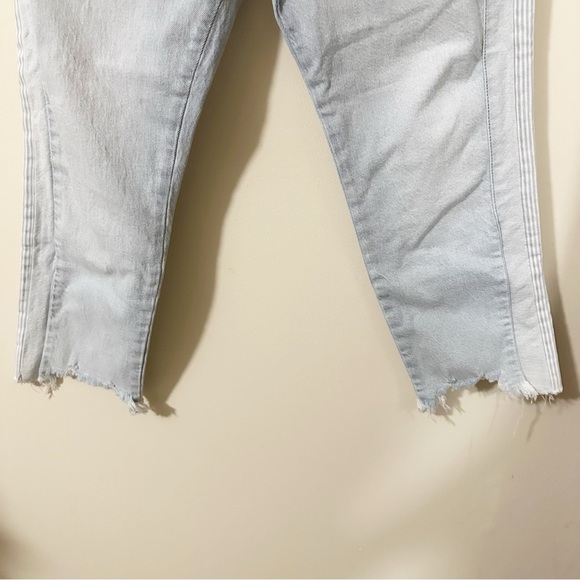 KanCan Womens Raw Hem Light Wash Jeans Side Stripe Size 28 - Picture 6 of 10